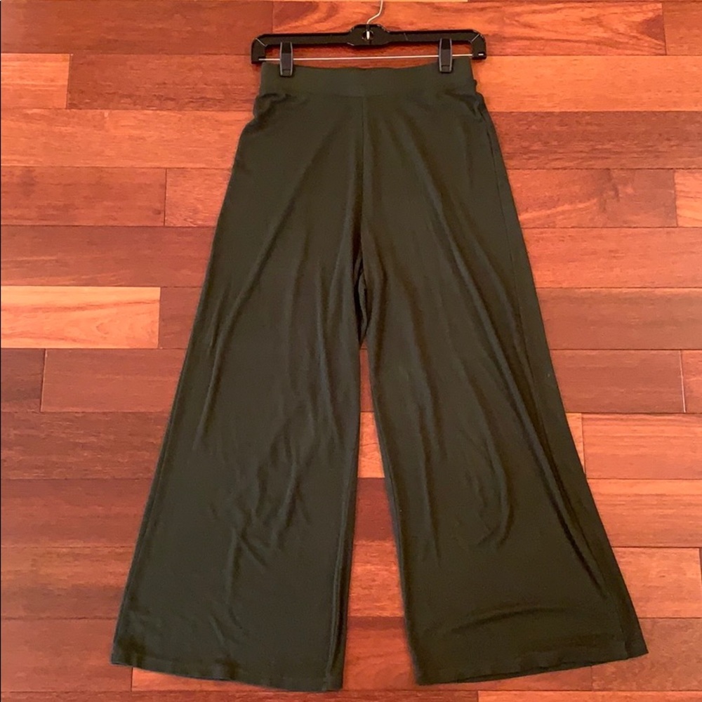 Zara capri flare pants size small